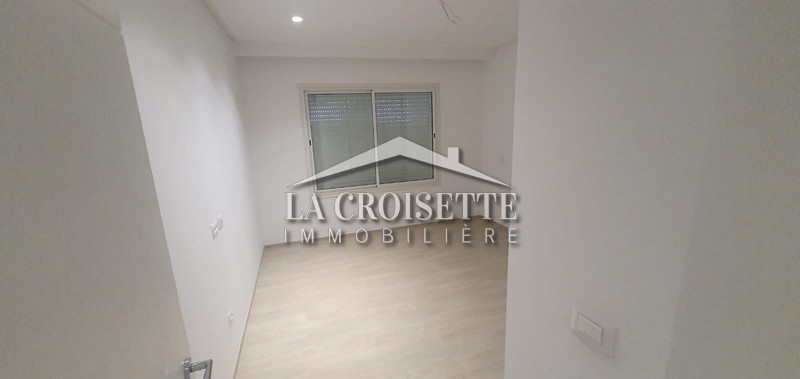 Appartement S+3 avec chambre de service à La Soukra